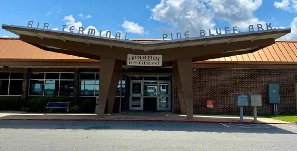 Pine Bluff Regional Airport facility