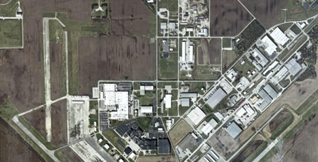 Freeman Municipal Airport facility
